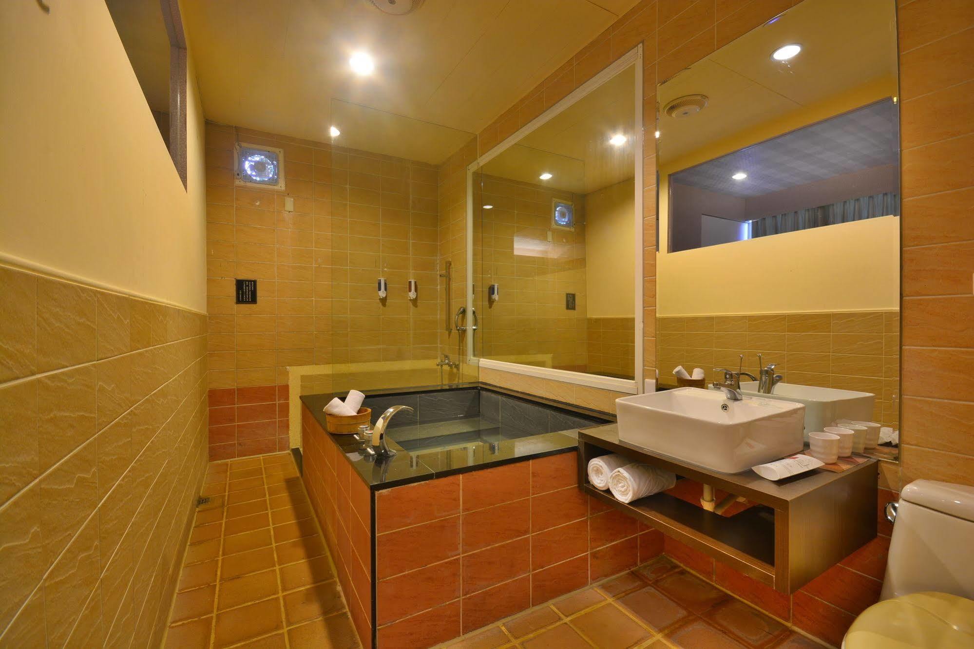 Courier Station Otel Wulai Dış mekan fotoğraf